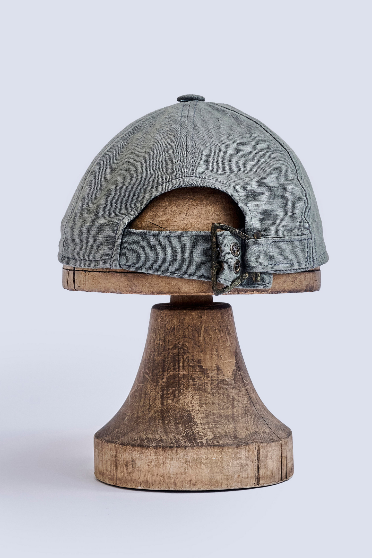 Cap IV- Grey